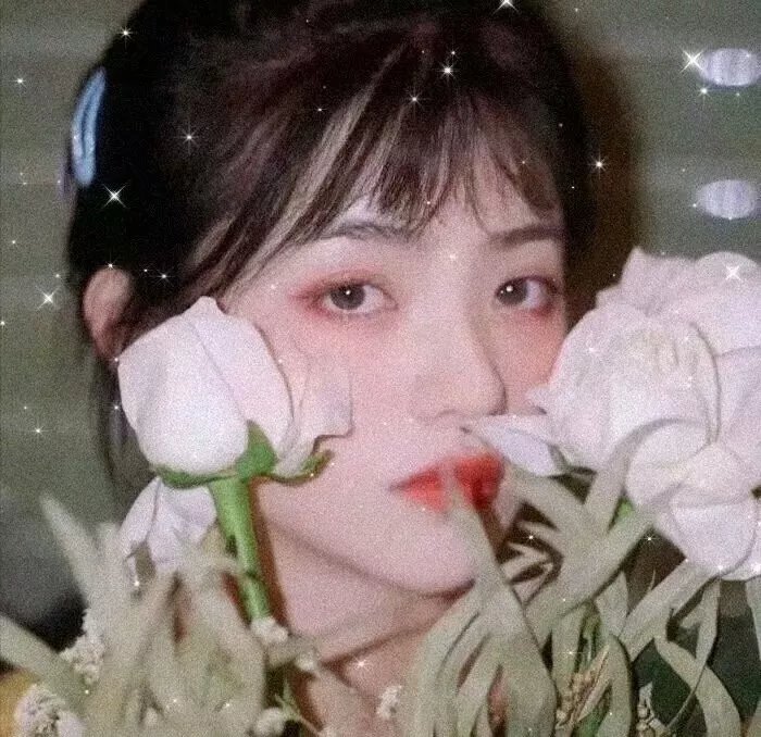 天空中的露西